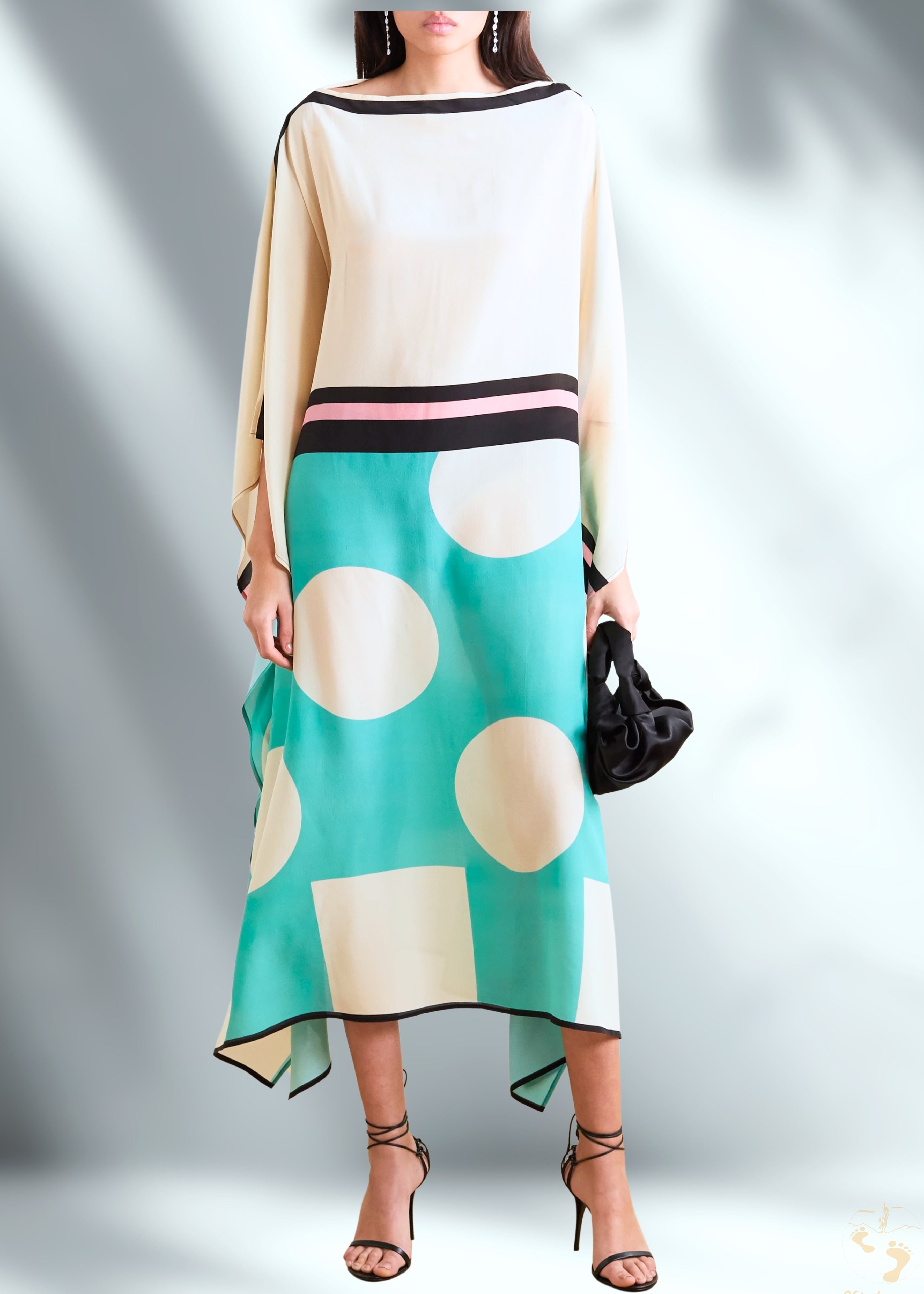 Vicharan CHAMPAGNE Beige & Turquoise Caftan